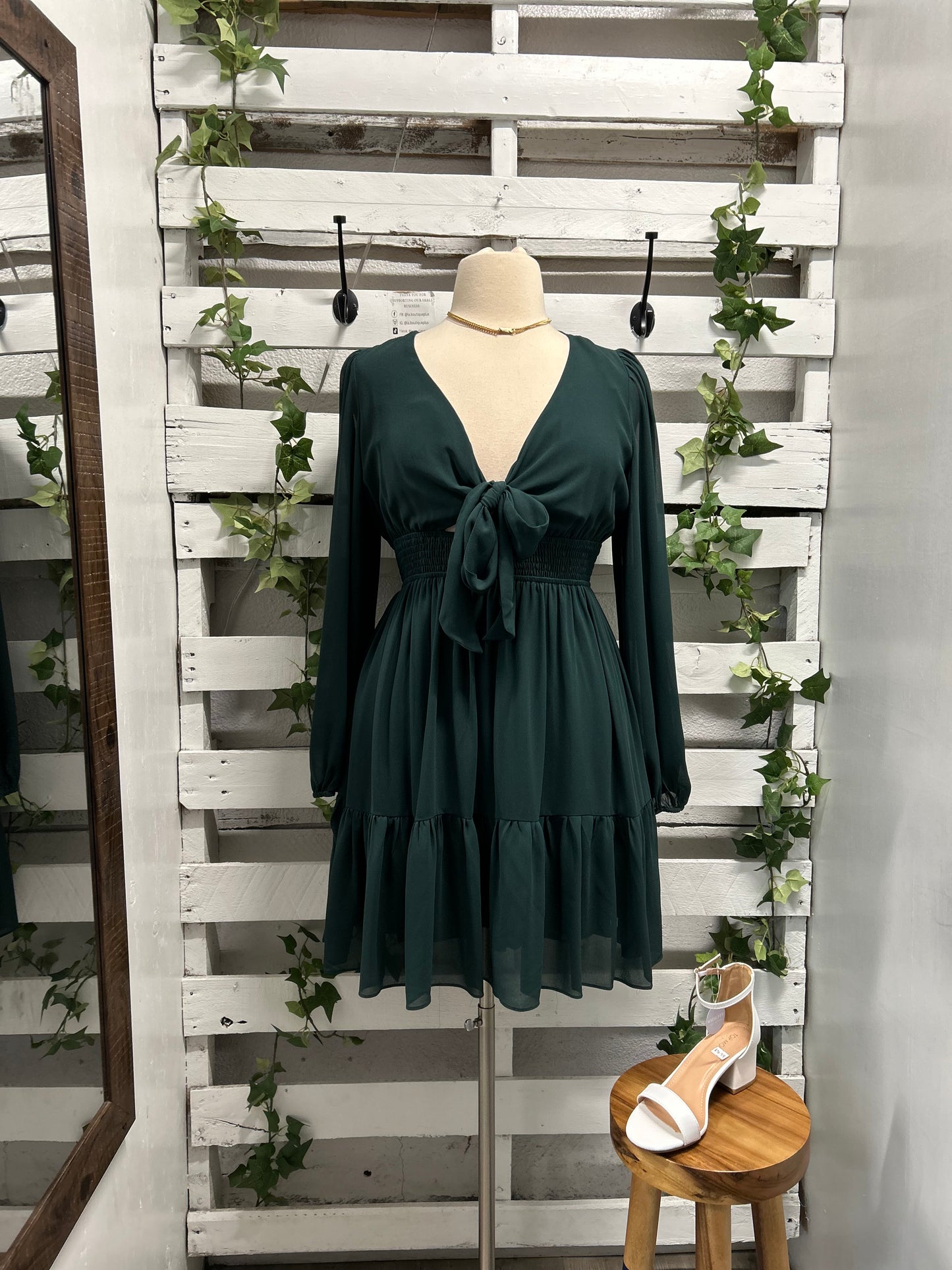 Bow tie long sleeve mini dress