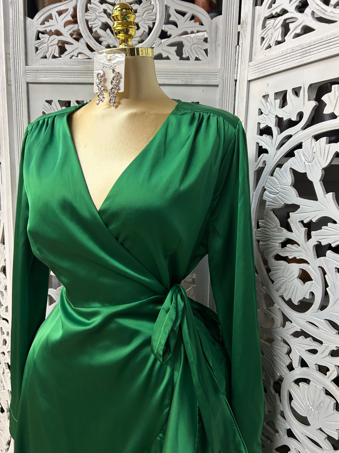 Side tie satin dress (size up)