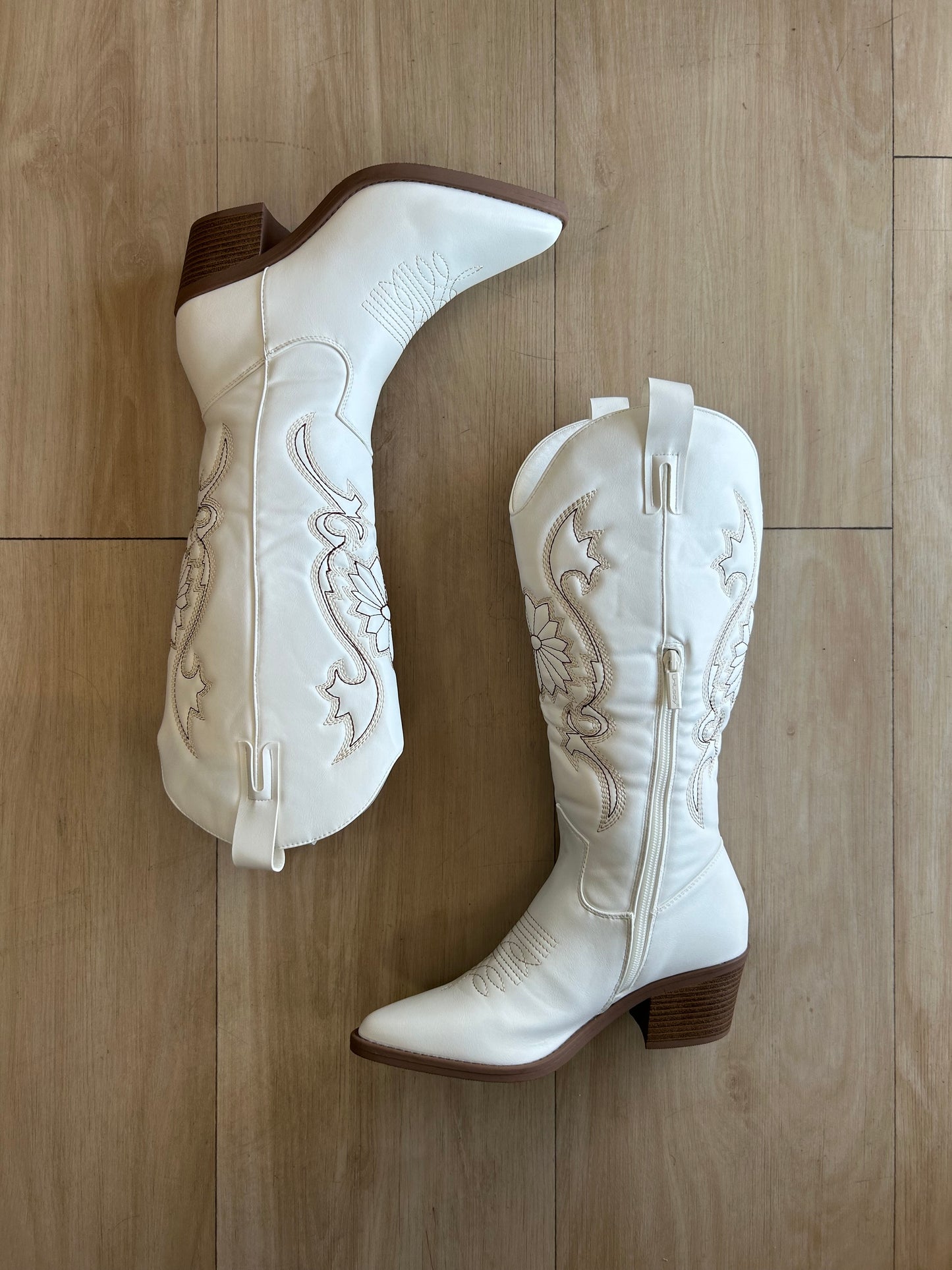 Cowboy boots wide fit friendly (home)