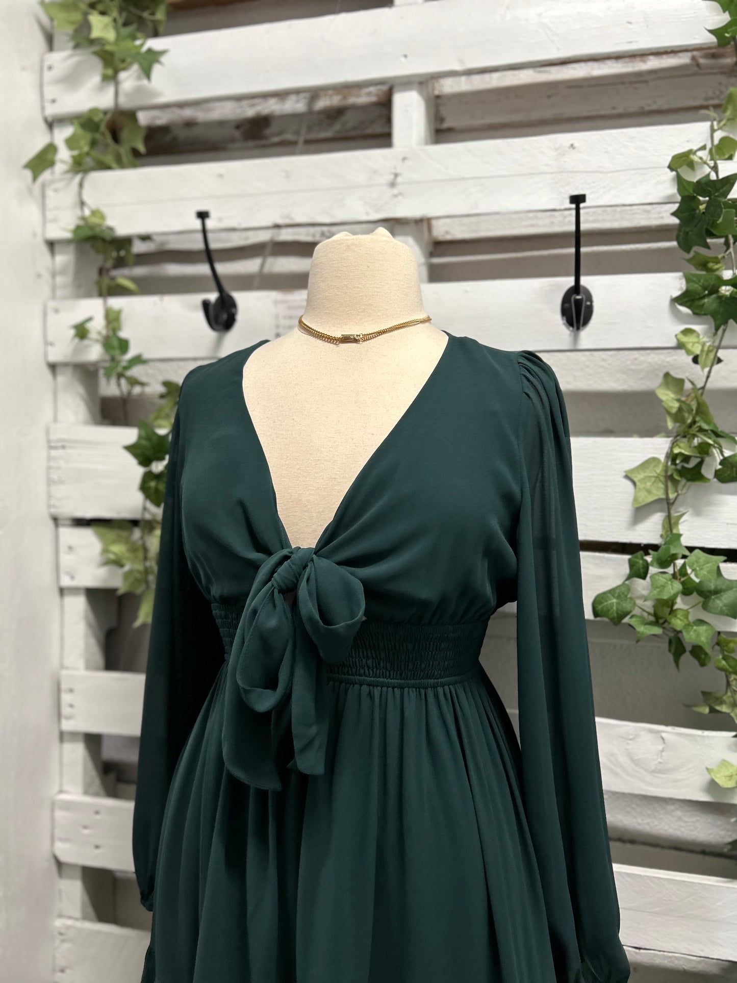Bow tie long sleeve mini dress