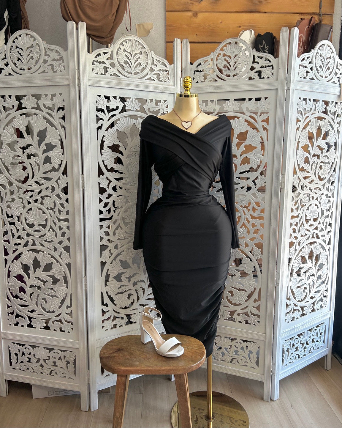 Cross over shiny long sleeve dress SIZE UP