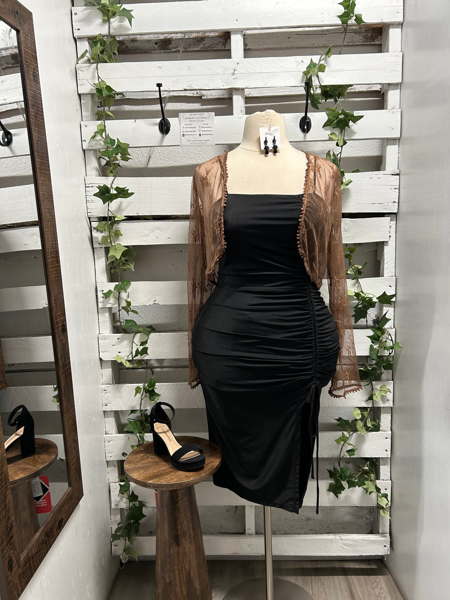 Scrunched long dress with slit
