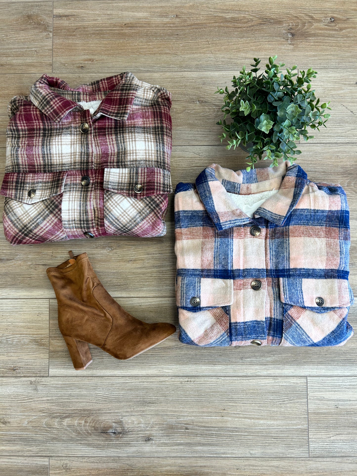 Sherpa plaid jacket (size up)