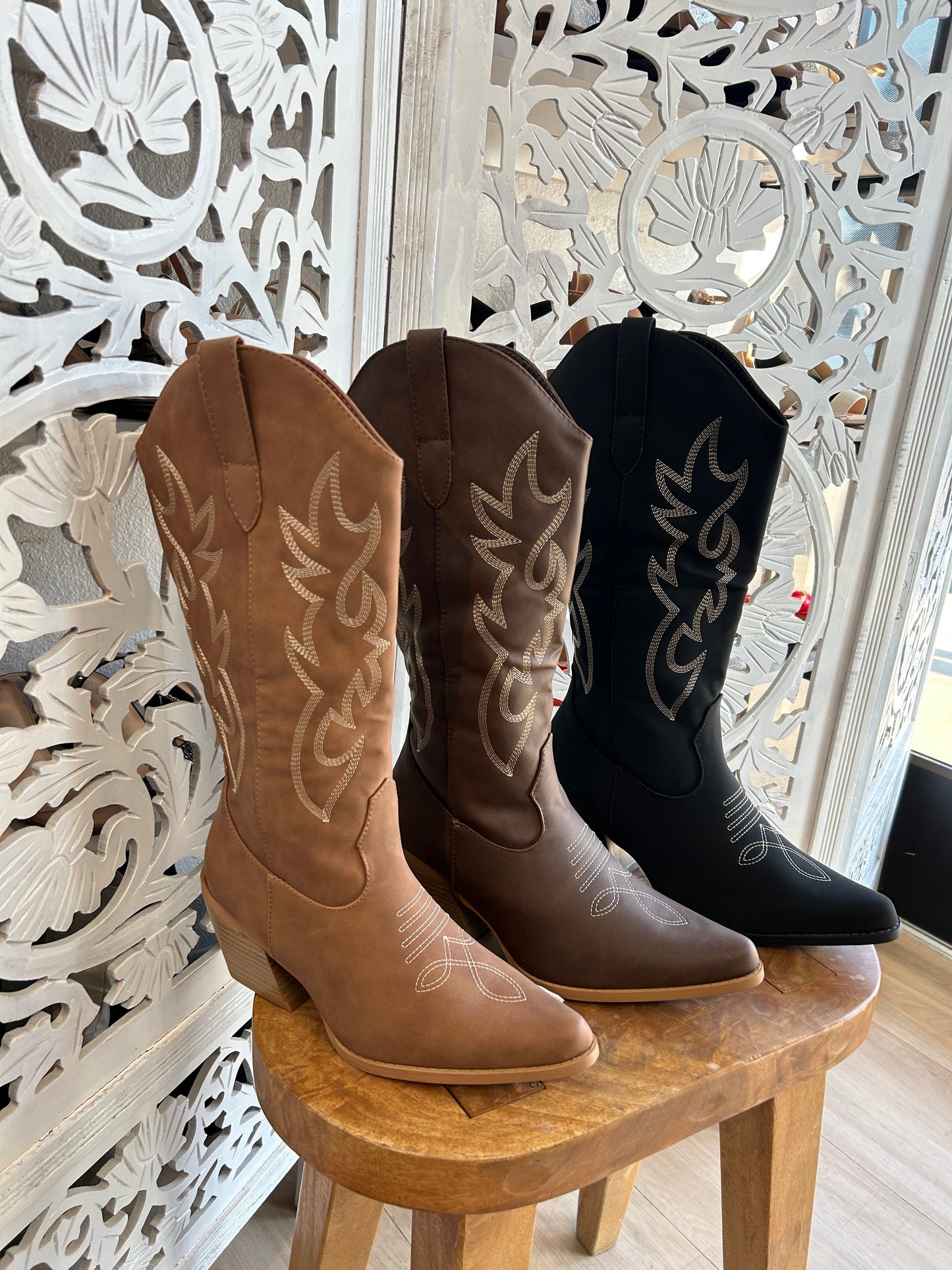 Cowboy boots wife fit friendly (creek)