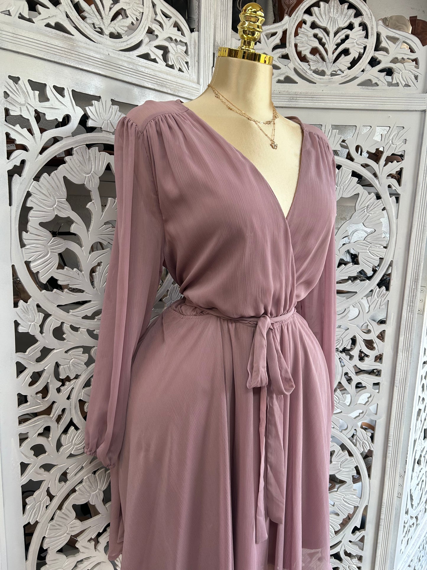 flowy light purple sleeve dress
