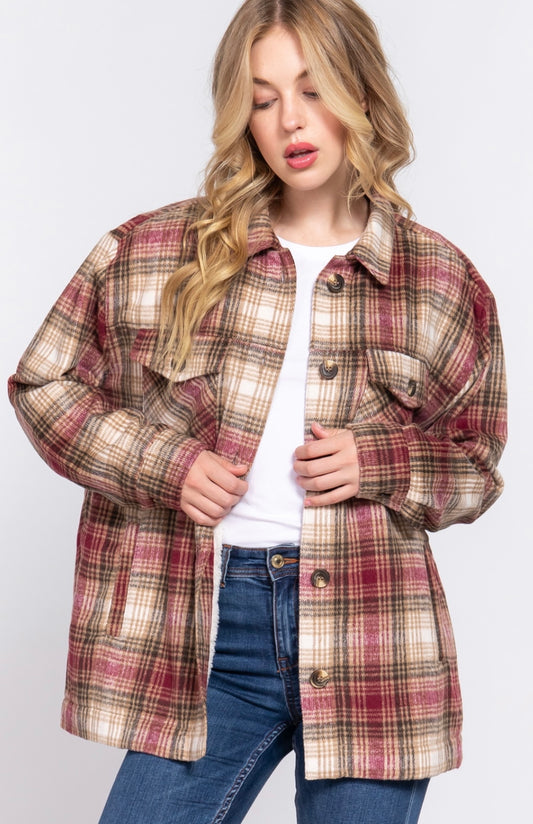 Sherpa plaid jacket (size up)