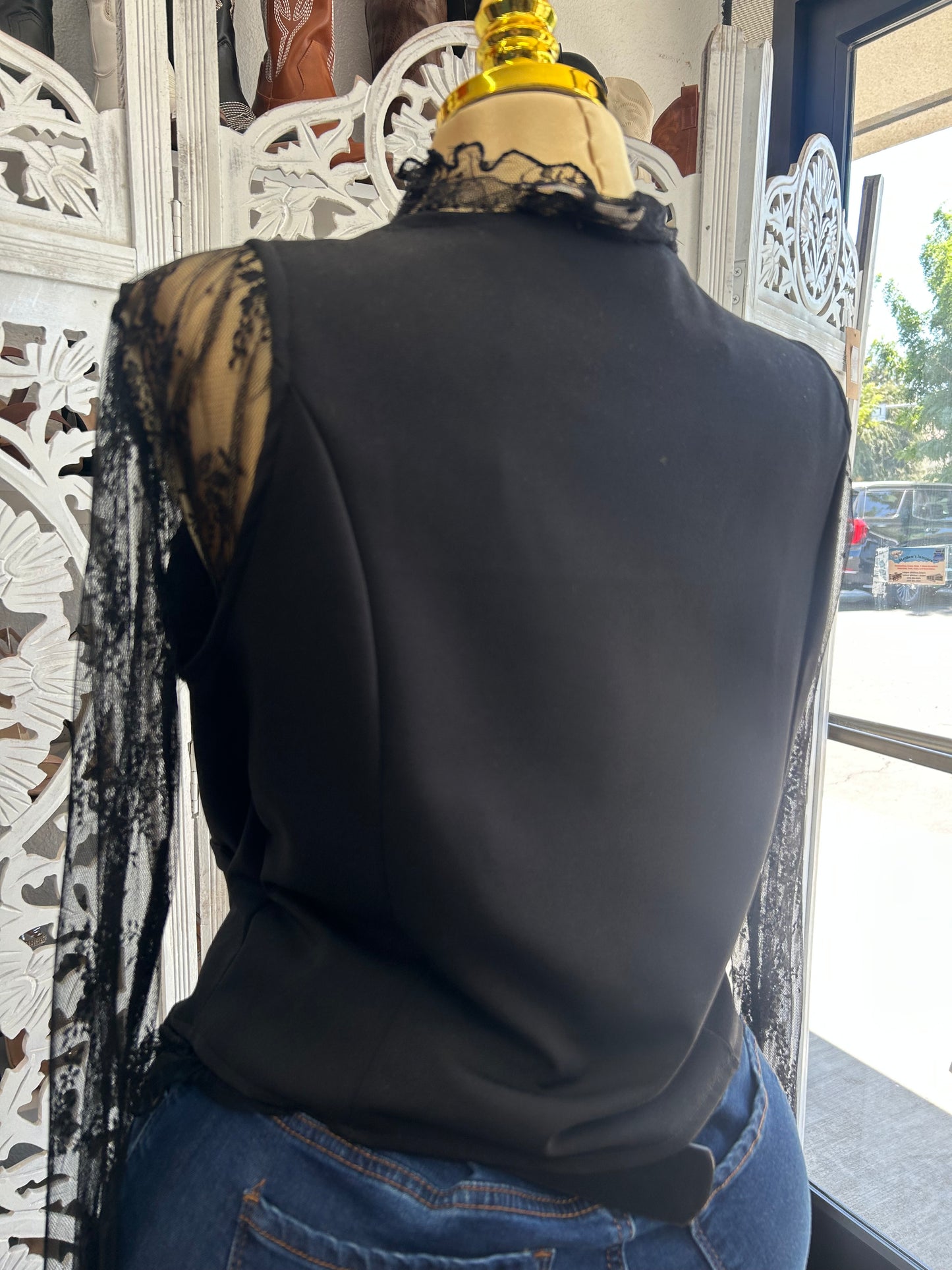 Button up vest only (check description)