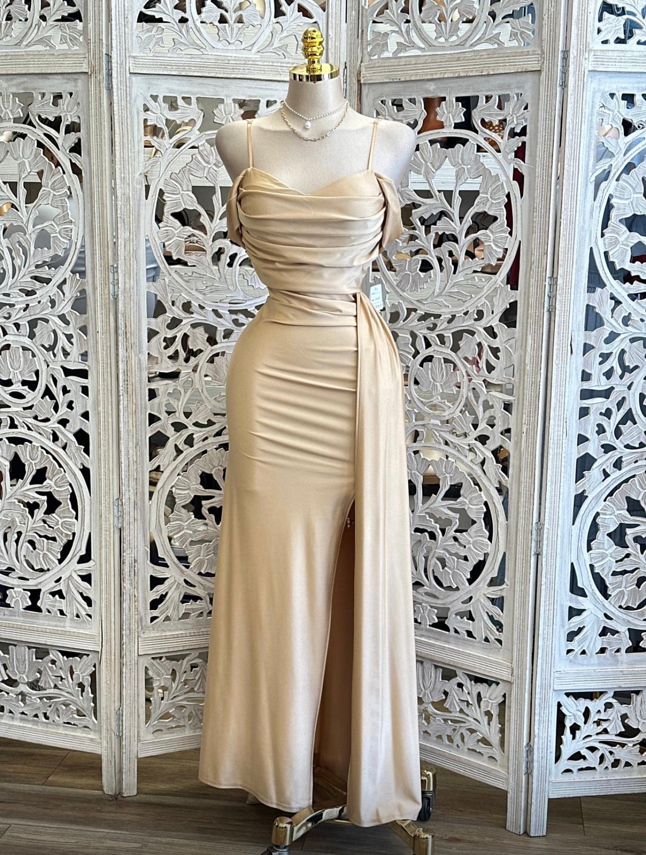 Formal Off the shoulder long dress with drape (size up) (Copy)