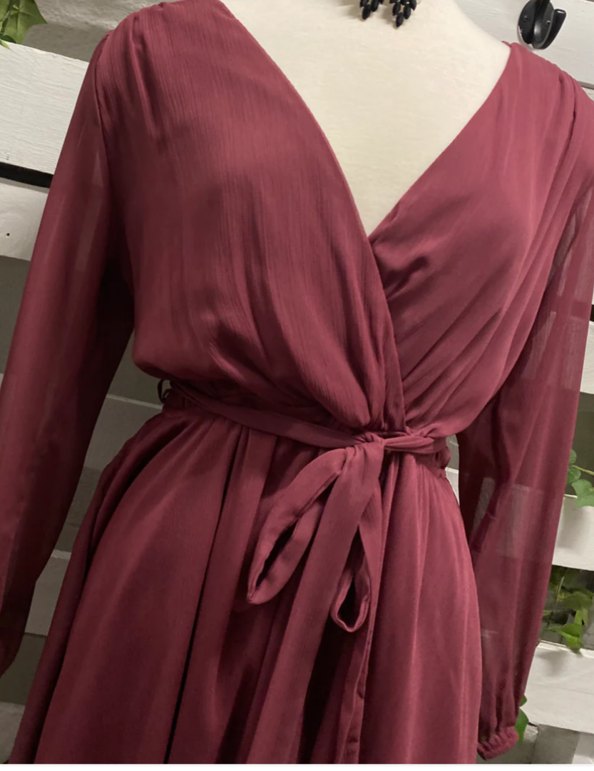 Long sleeve magenta flowy dress