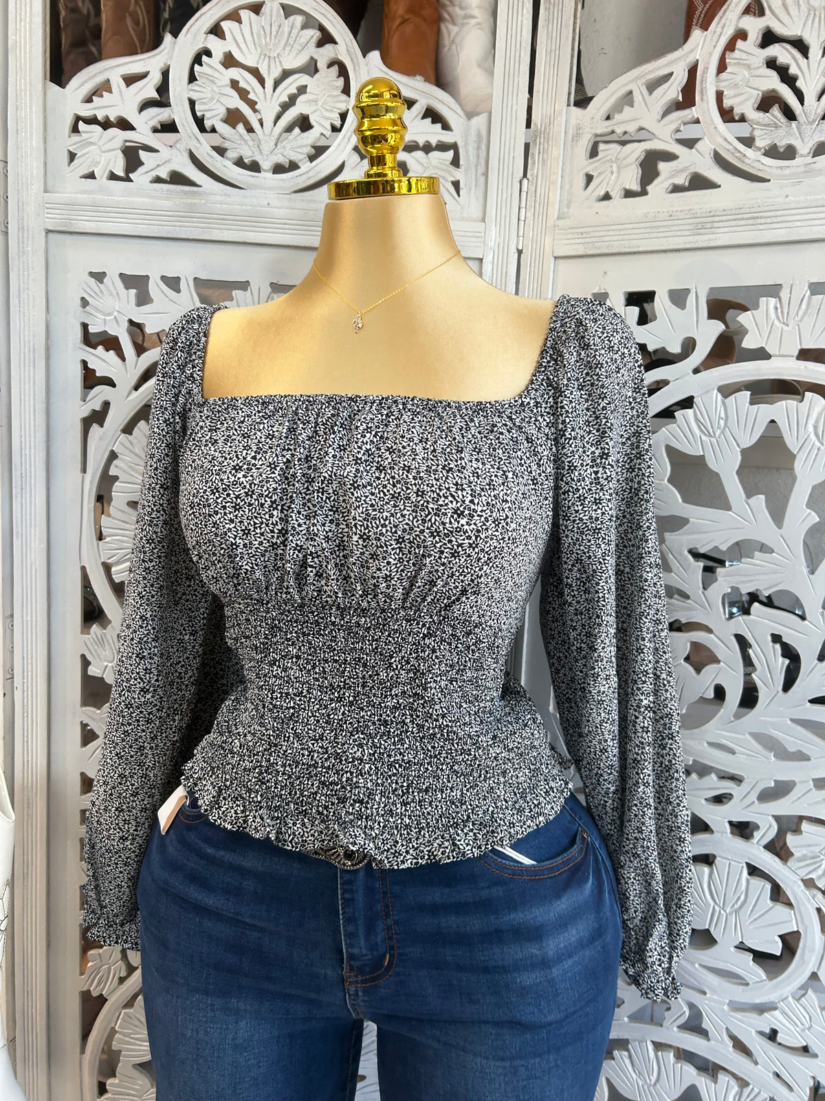 Plus size Long sleeve flower top