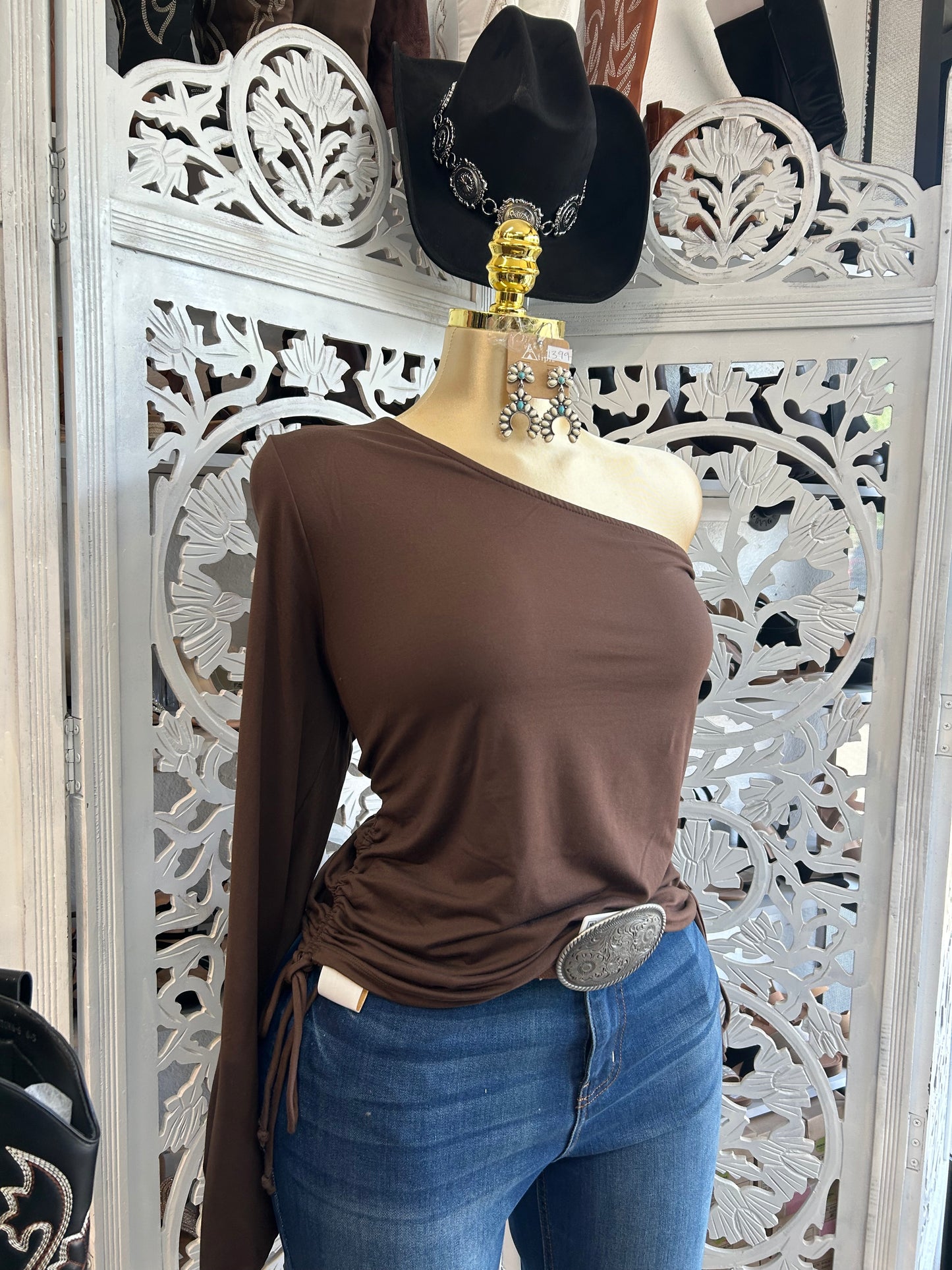 One sleeve shirt