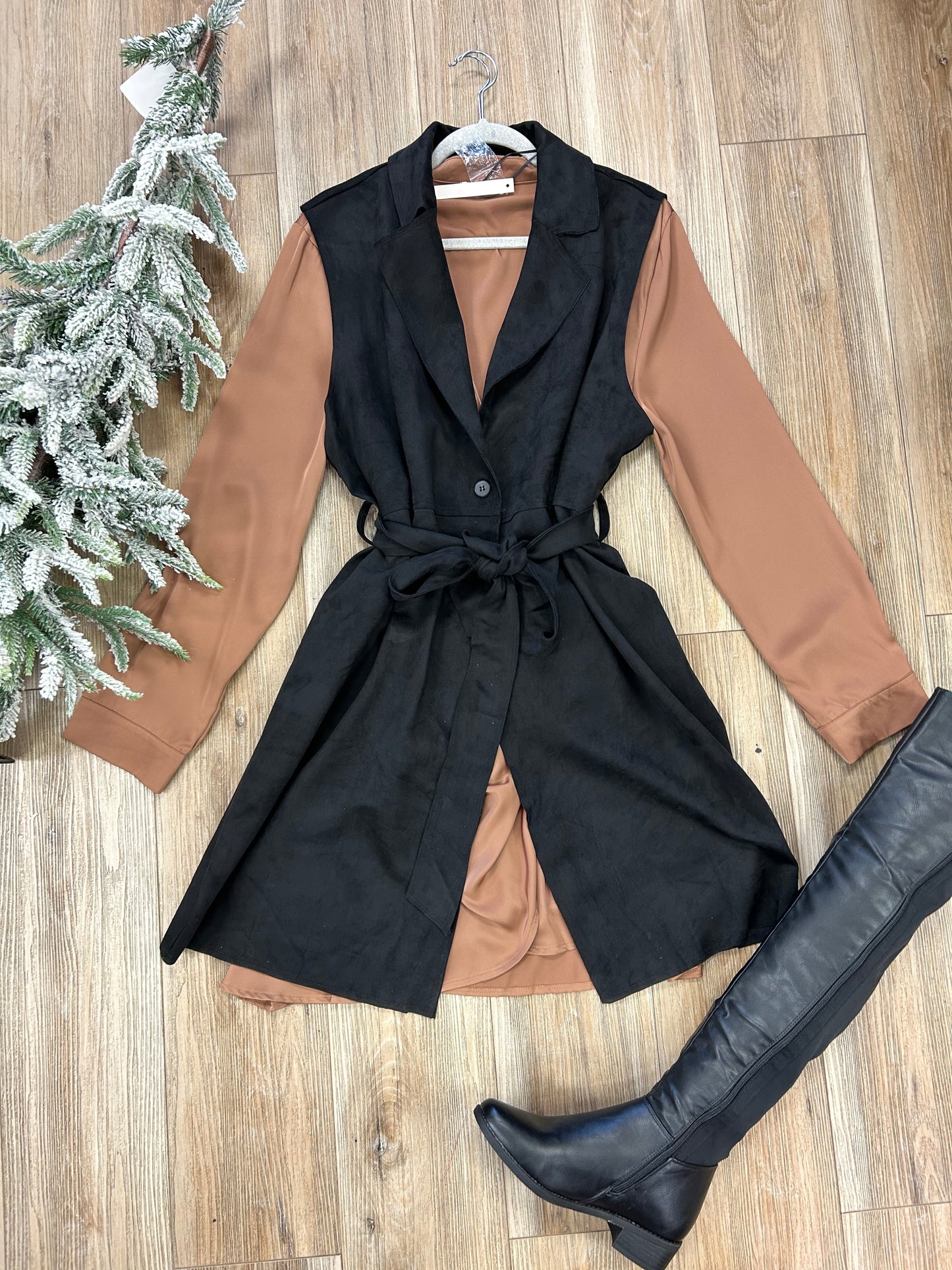 Suede vest with bow