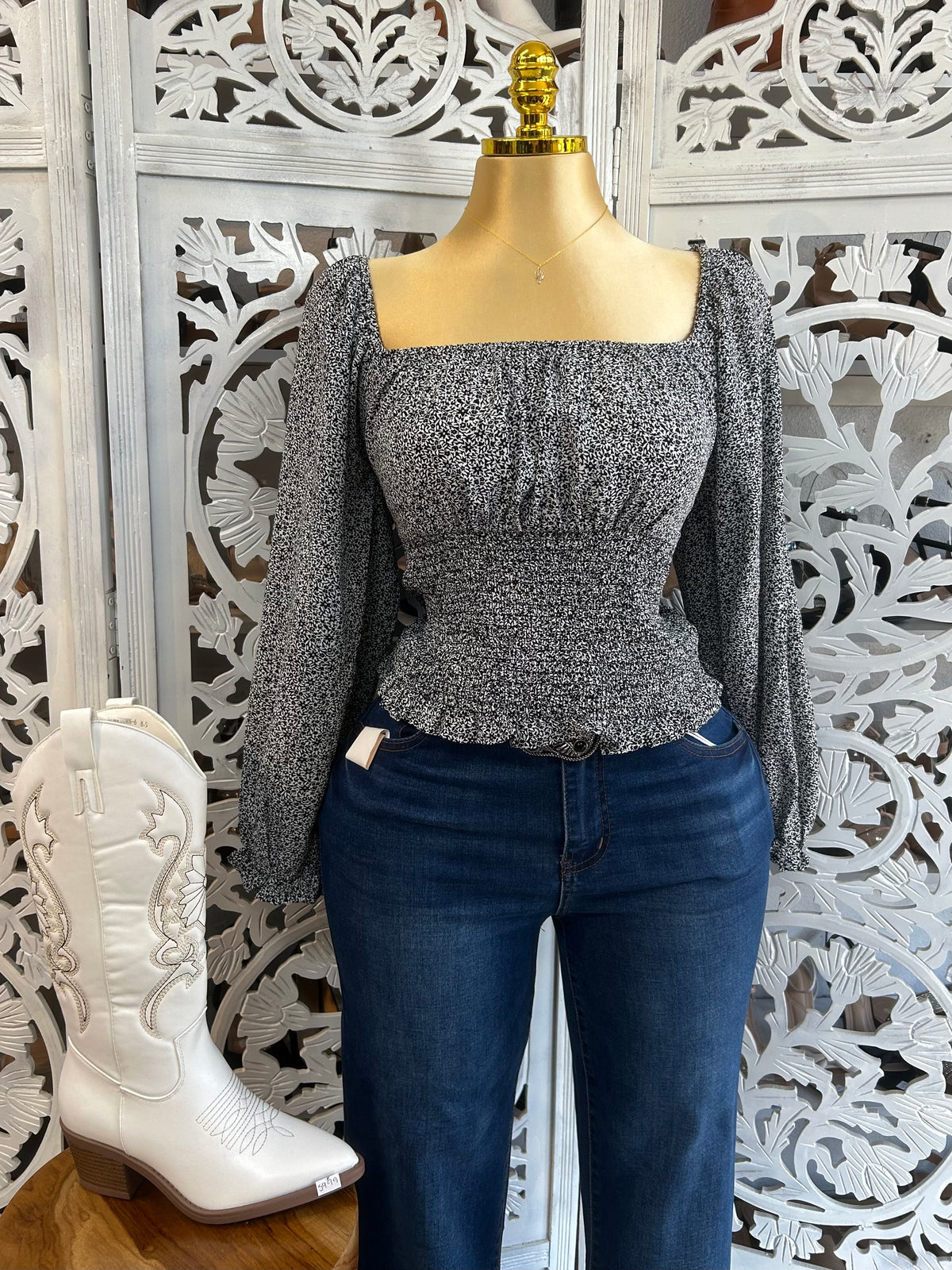 Plus size Long sleeve flower top