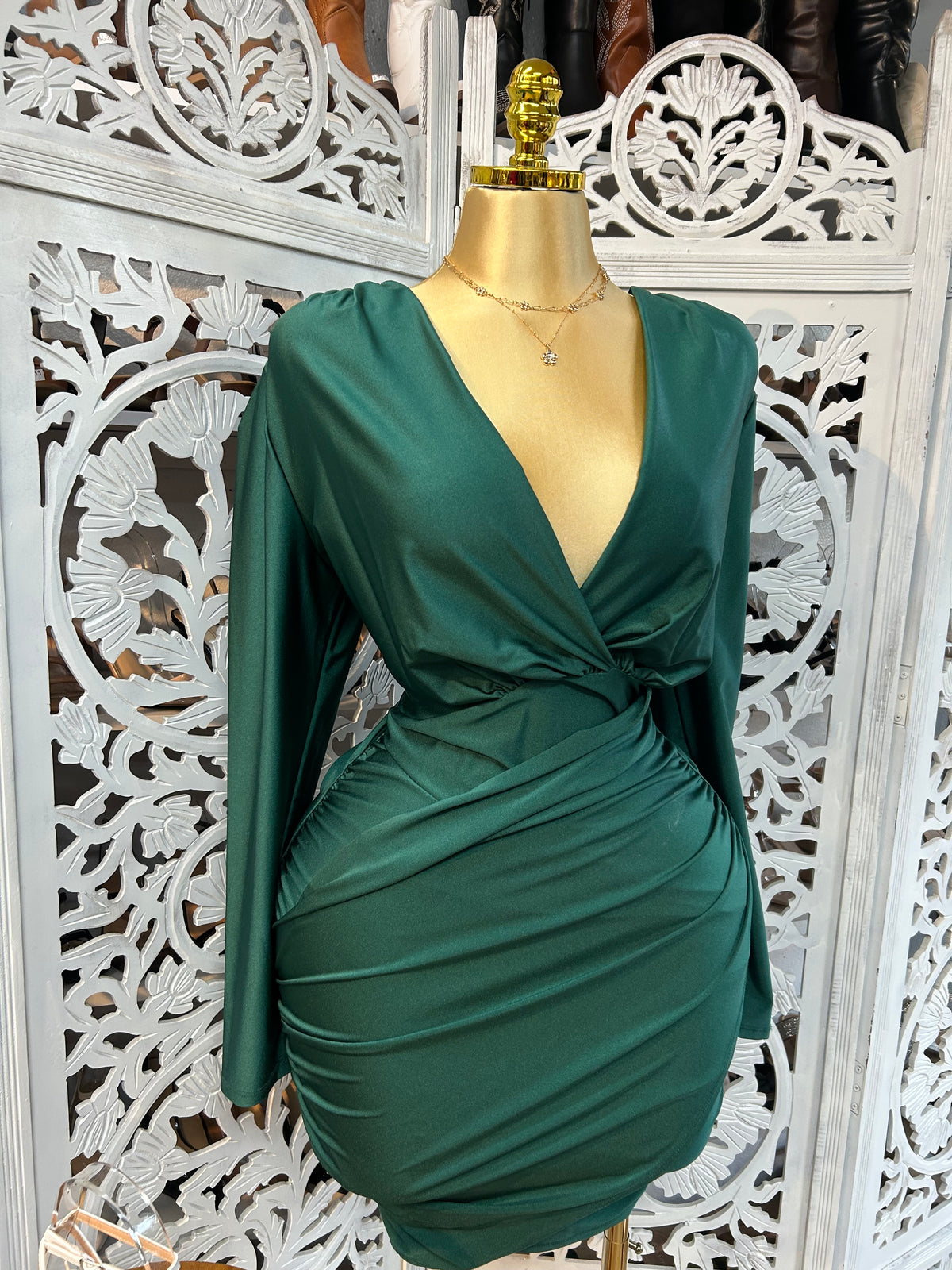 V neck curve dress