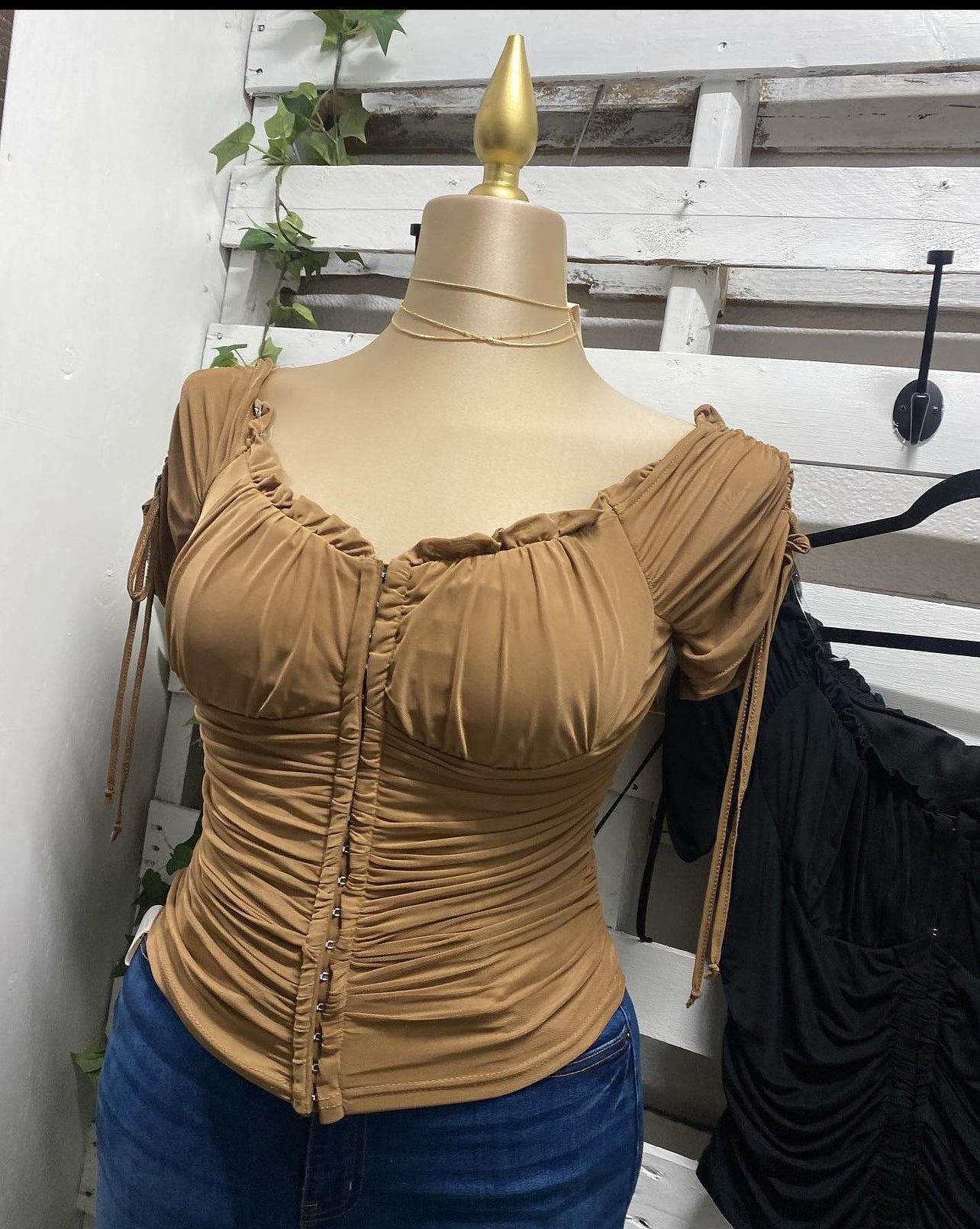 Corset mesh shirt (size up )