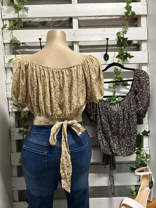 TIE BACK SHORT PUFF SLV CROP TOP (Copy)