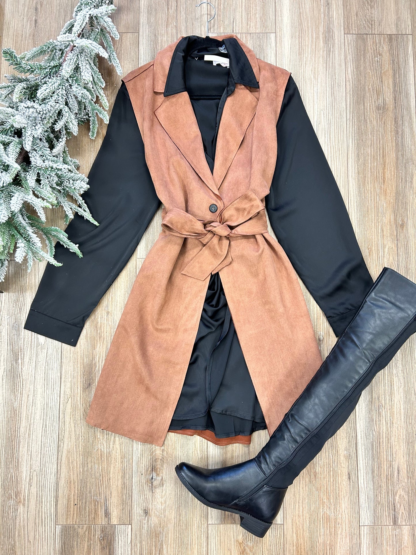 Suede vest with bow