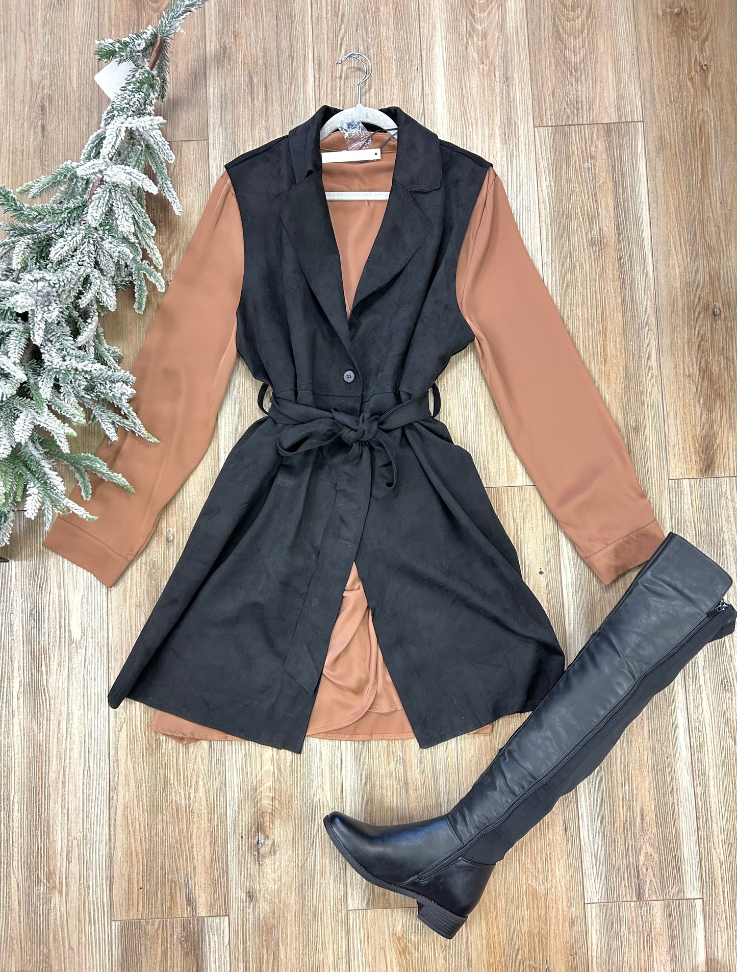 Suede vest with bow