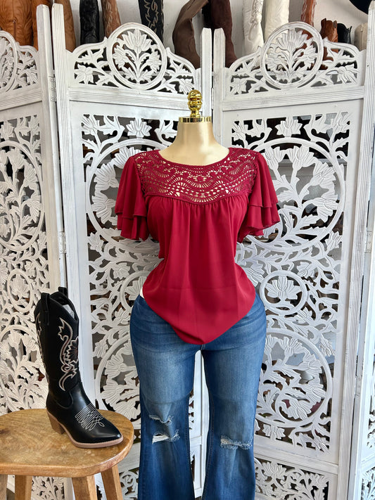 Amelia top