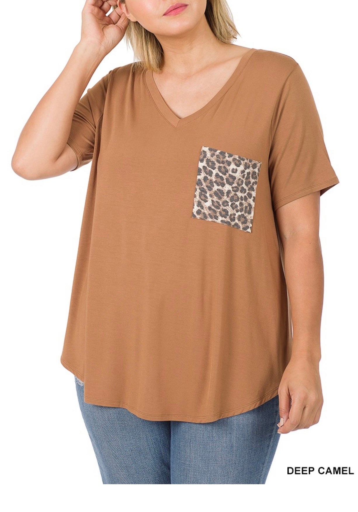 LEOPARD POCKET Graphic tee