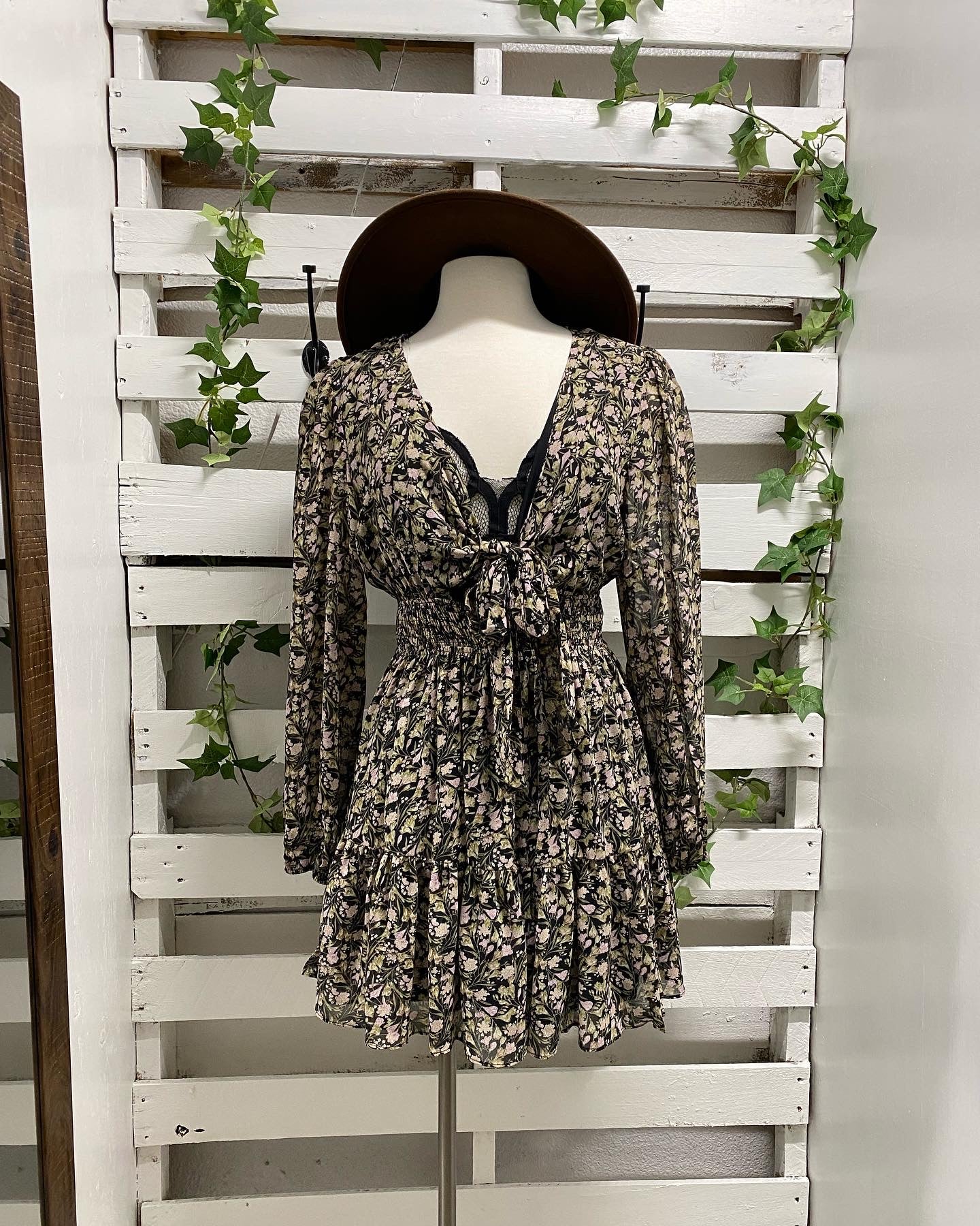 Mini floral long sleeve dress