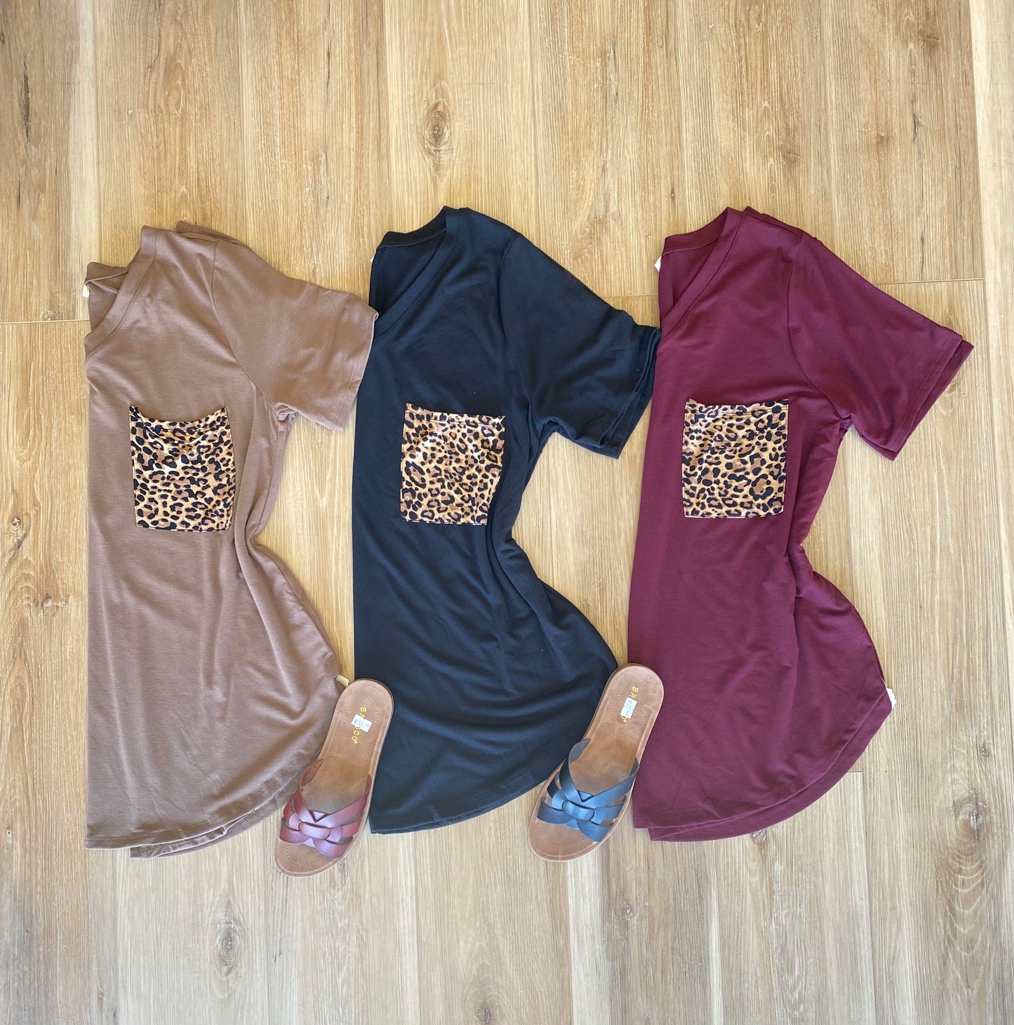 LEOPARD POCKET Graphic tee