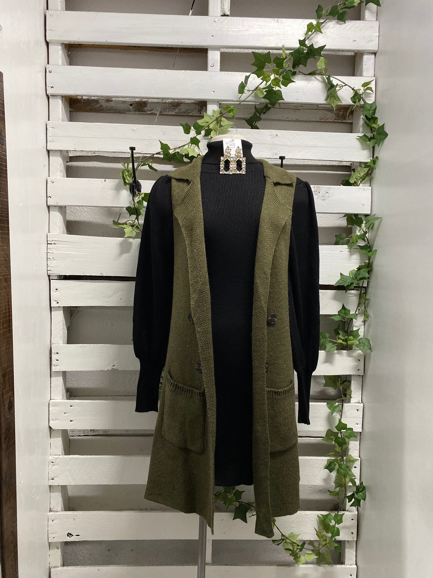 Long knit cardigan vest