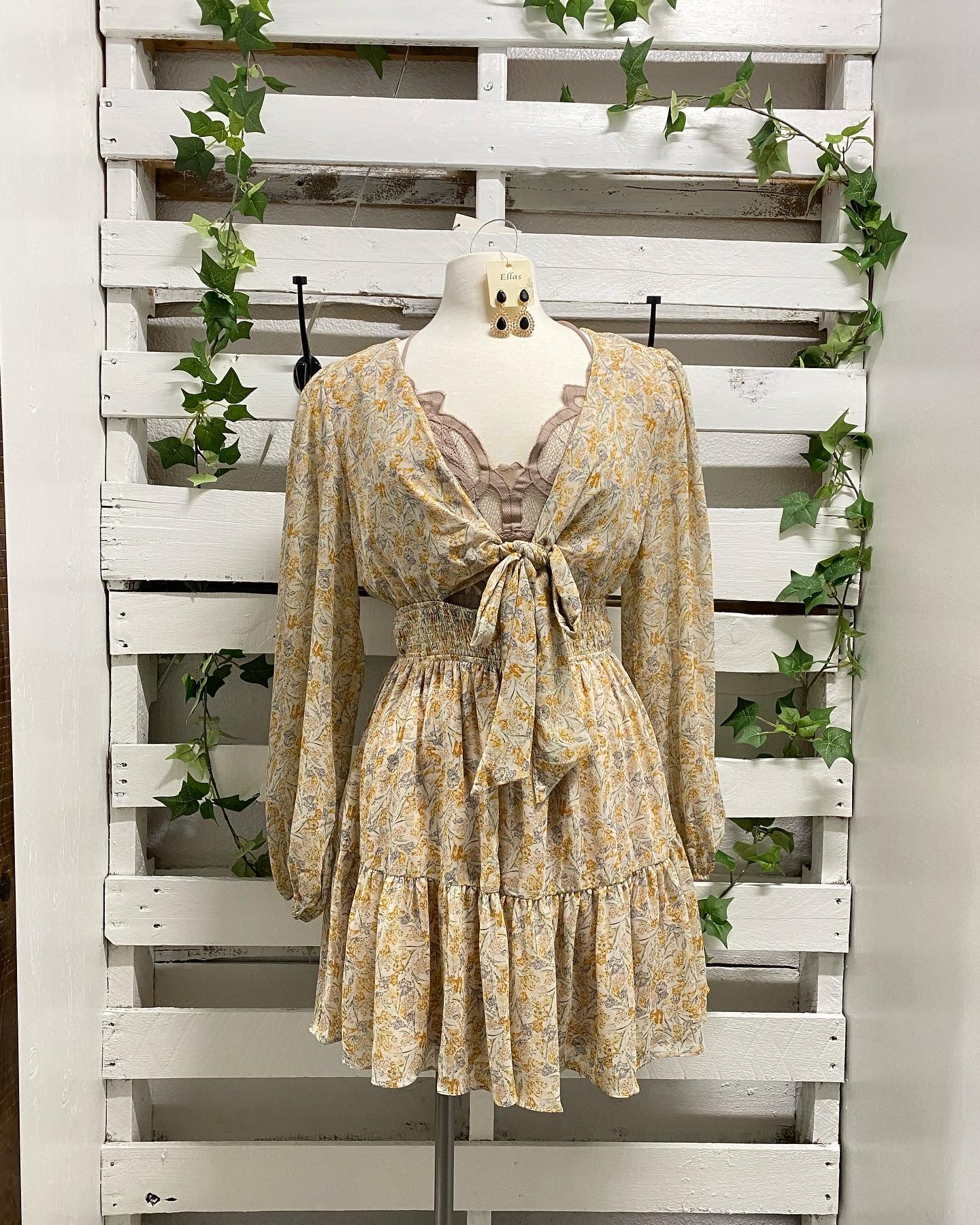 Mini floral long sleeve dress